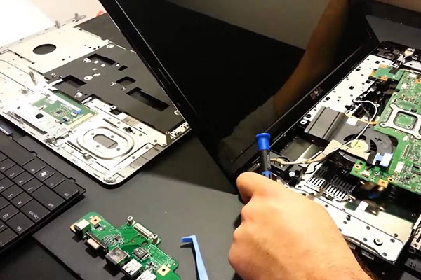 تعمیر کیبورد و تاچ پد: راهحل های مهندسی برای مشکلات روزمره